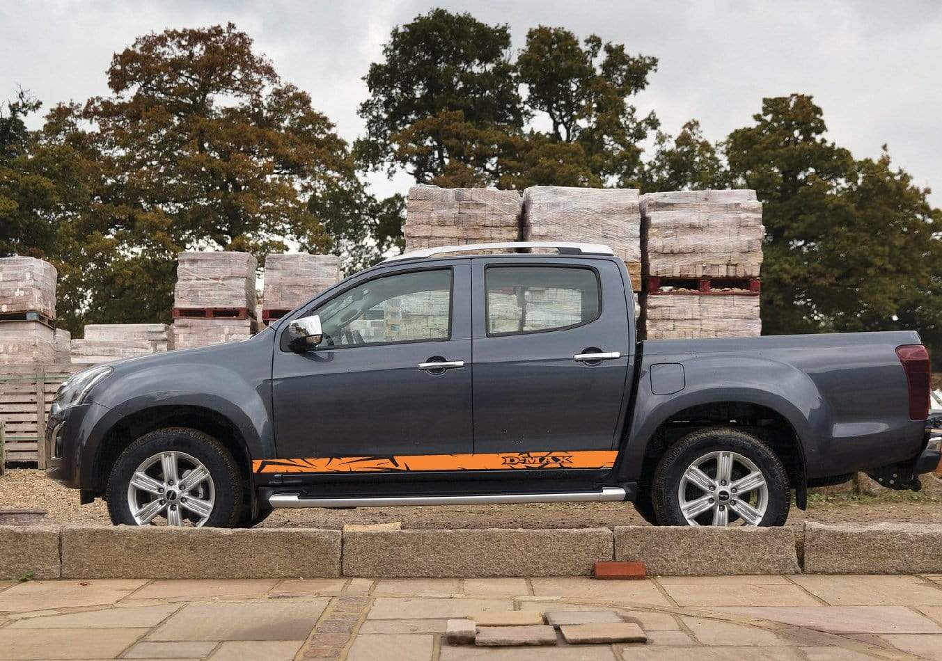 Attractive Vinyl Stickers Graphics line For Isuzu D-Max