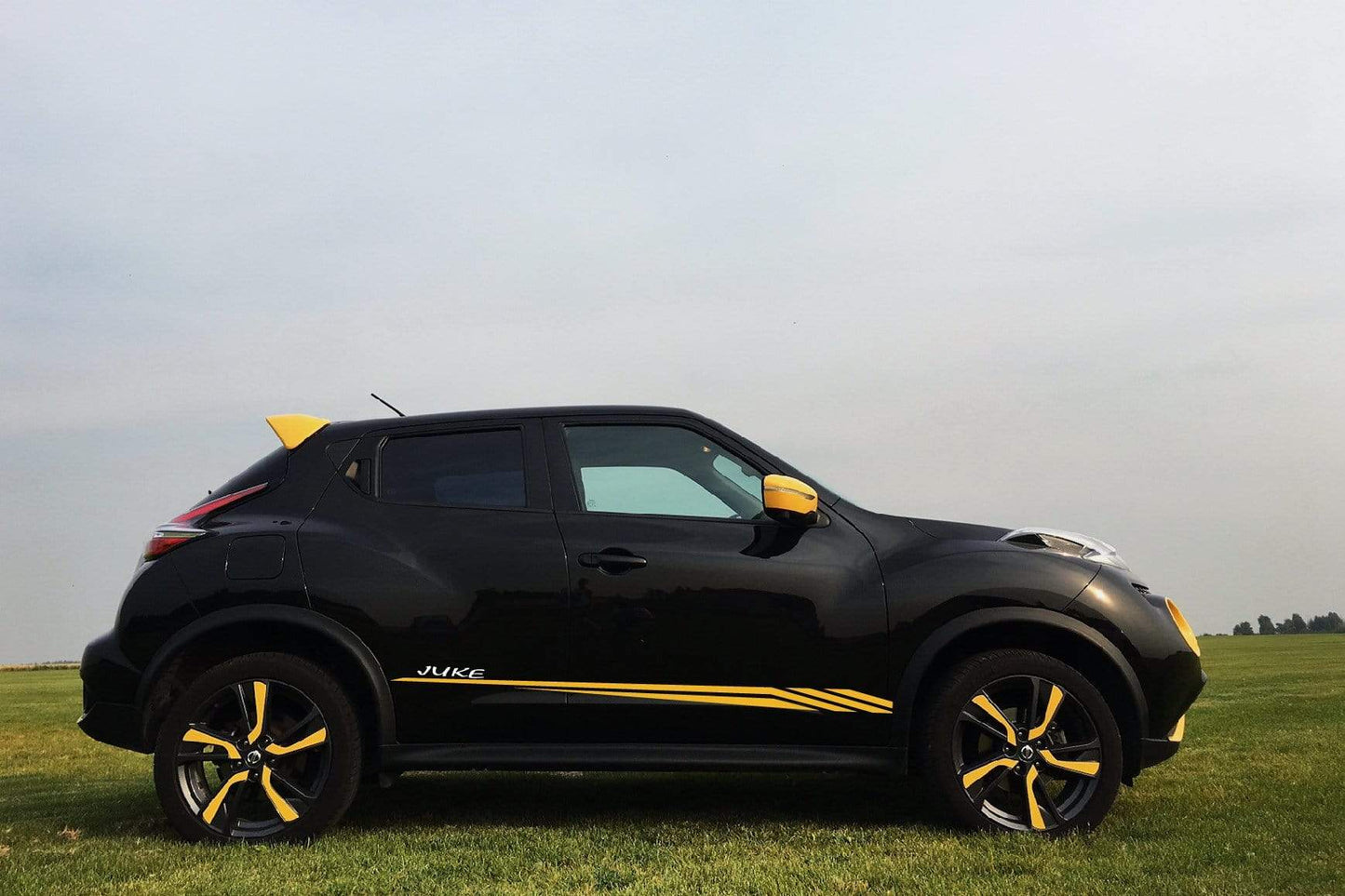 New Premium Design 2 color decals Vinyl Stickers For Nissan Juke