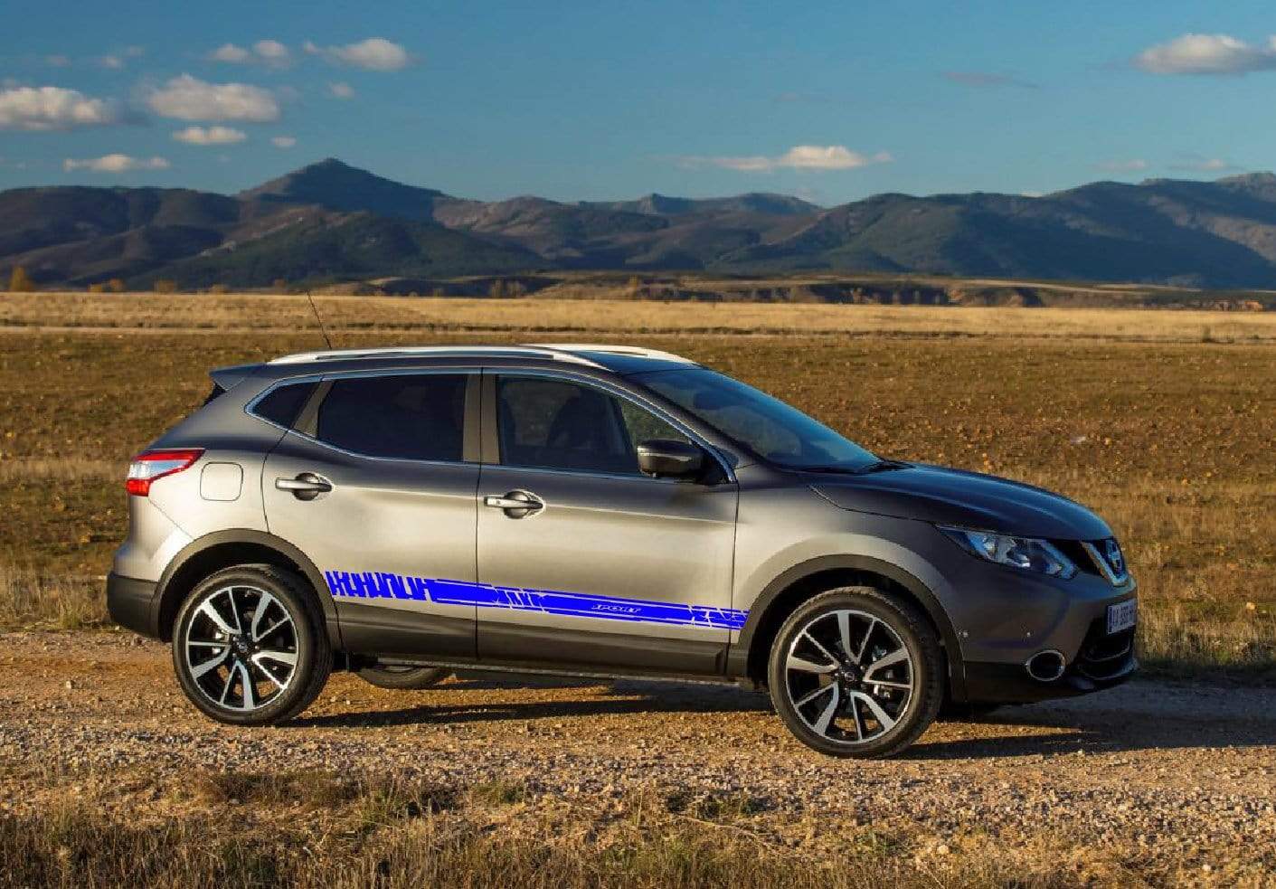Unique Graphic Design for Nissan Qashqai